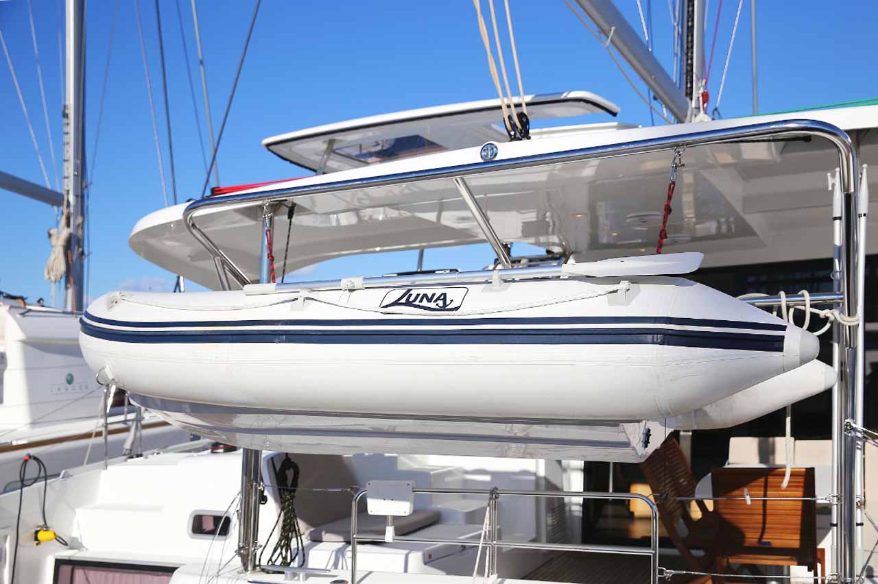 Lagoon 42 - 4 + 2 cab. — photo 4