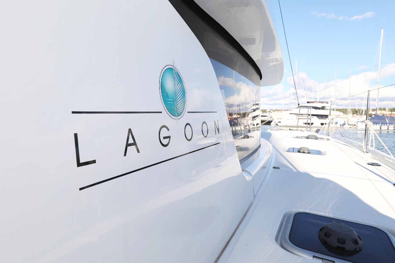 Lagoon 42 - 4 + 2 cab. — photo 8