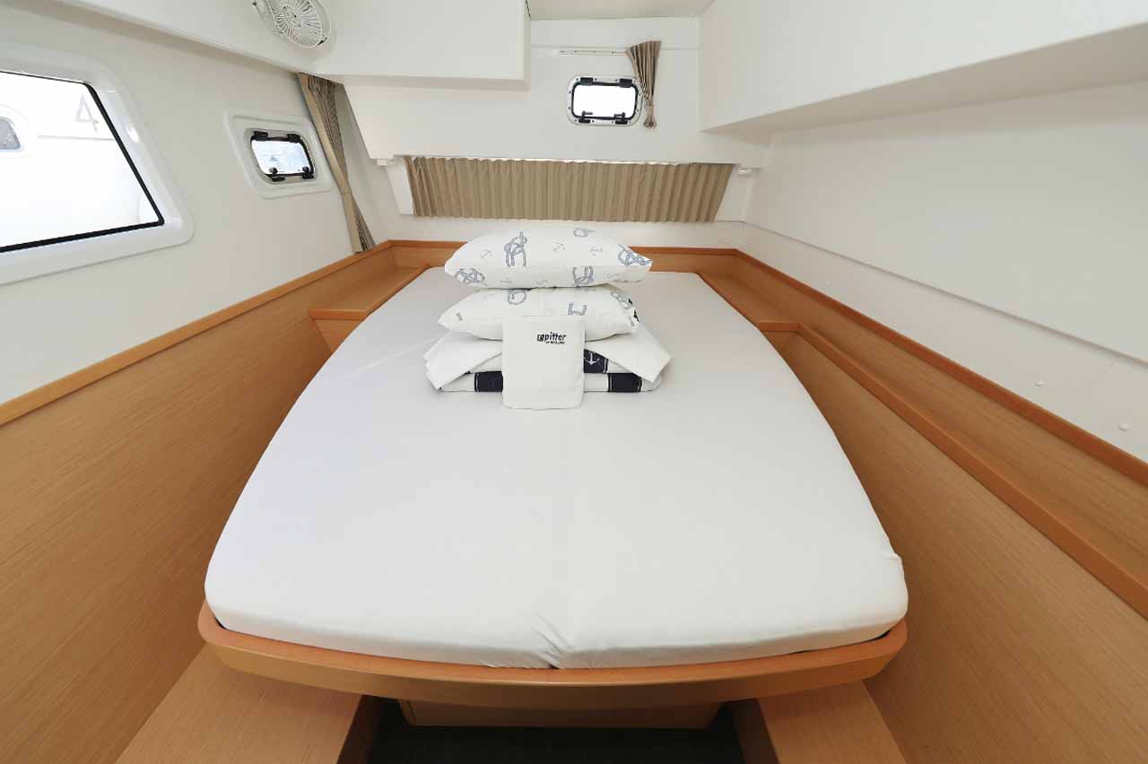 Lagoon 42 - 4 + 2 cab. — photo 20