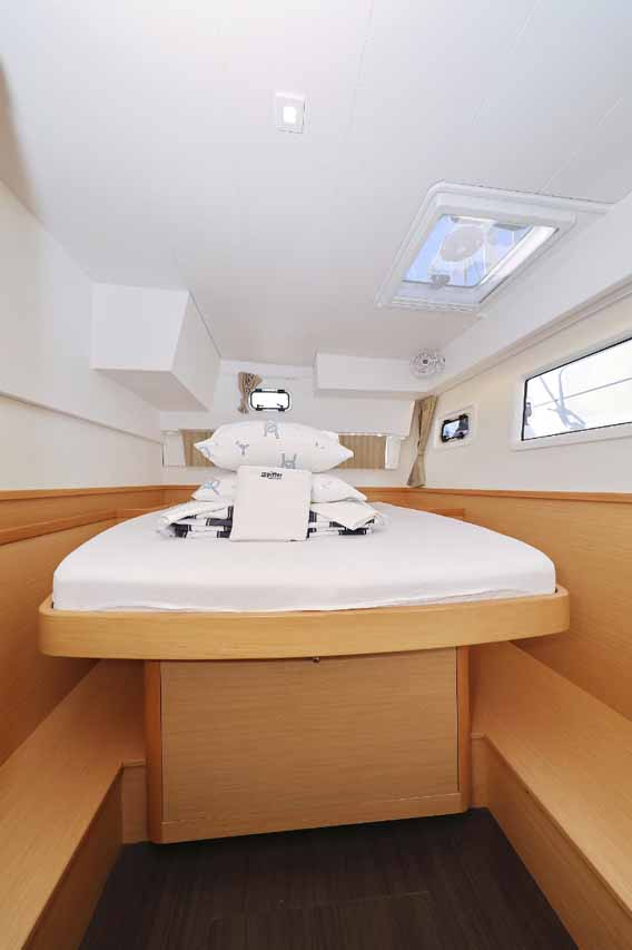 Lagoon 42 - 4 + 2 cab. — photo 22