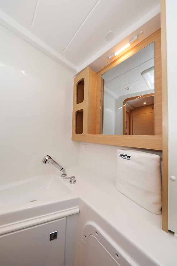Lagoon 42 - 4 + 2 cab. — photo 26