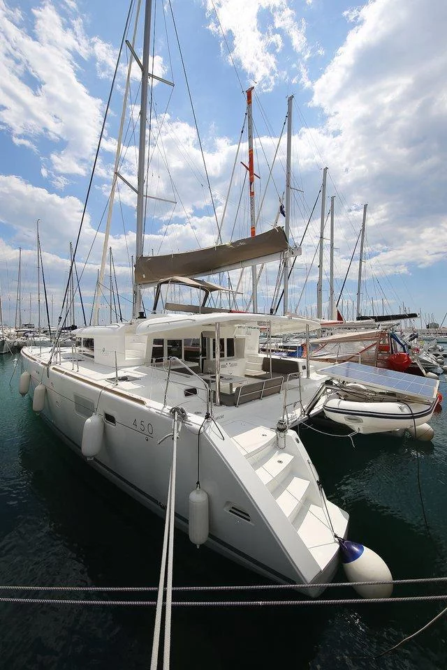 Lagoon 450 - 4 + 2 cab. (Ladies and Gentlemen)  - 2