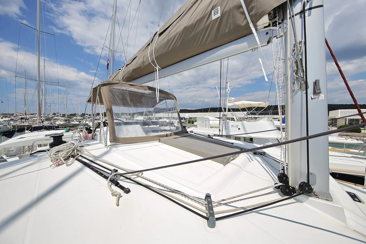 Lagoon 450 - 4 + 2 cab. (Ladies and Gentlemen)  - 14
