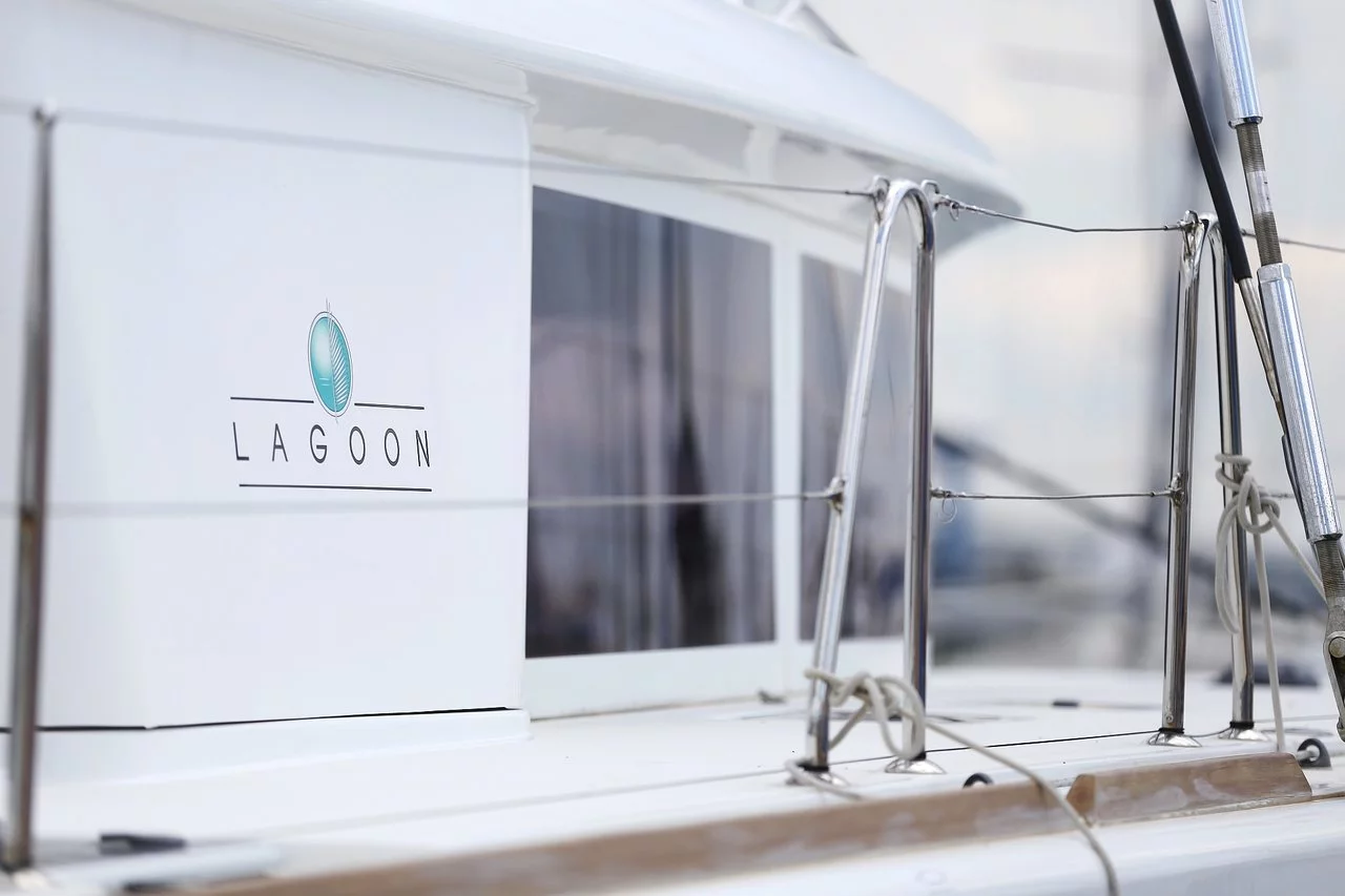 Lagoon 450 - 4 + 2 cab. (Ladies and Gentlemen)  - 16