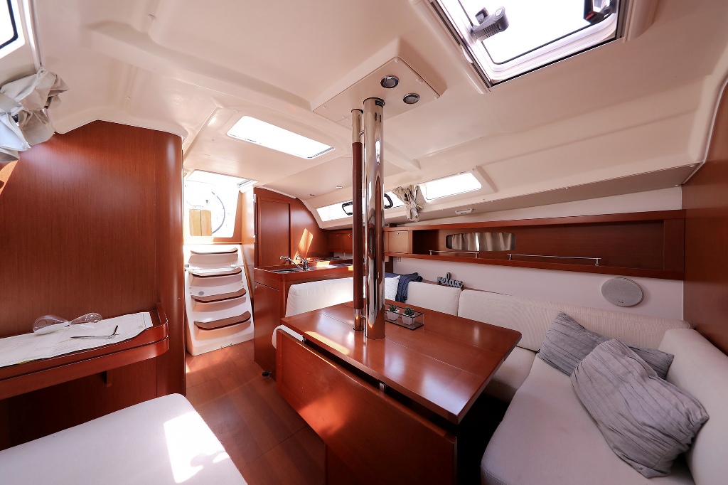 Photo #13 - Oceanis 34 (Caprice) in Vodice - 32751