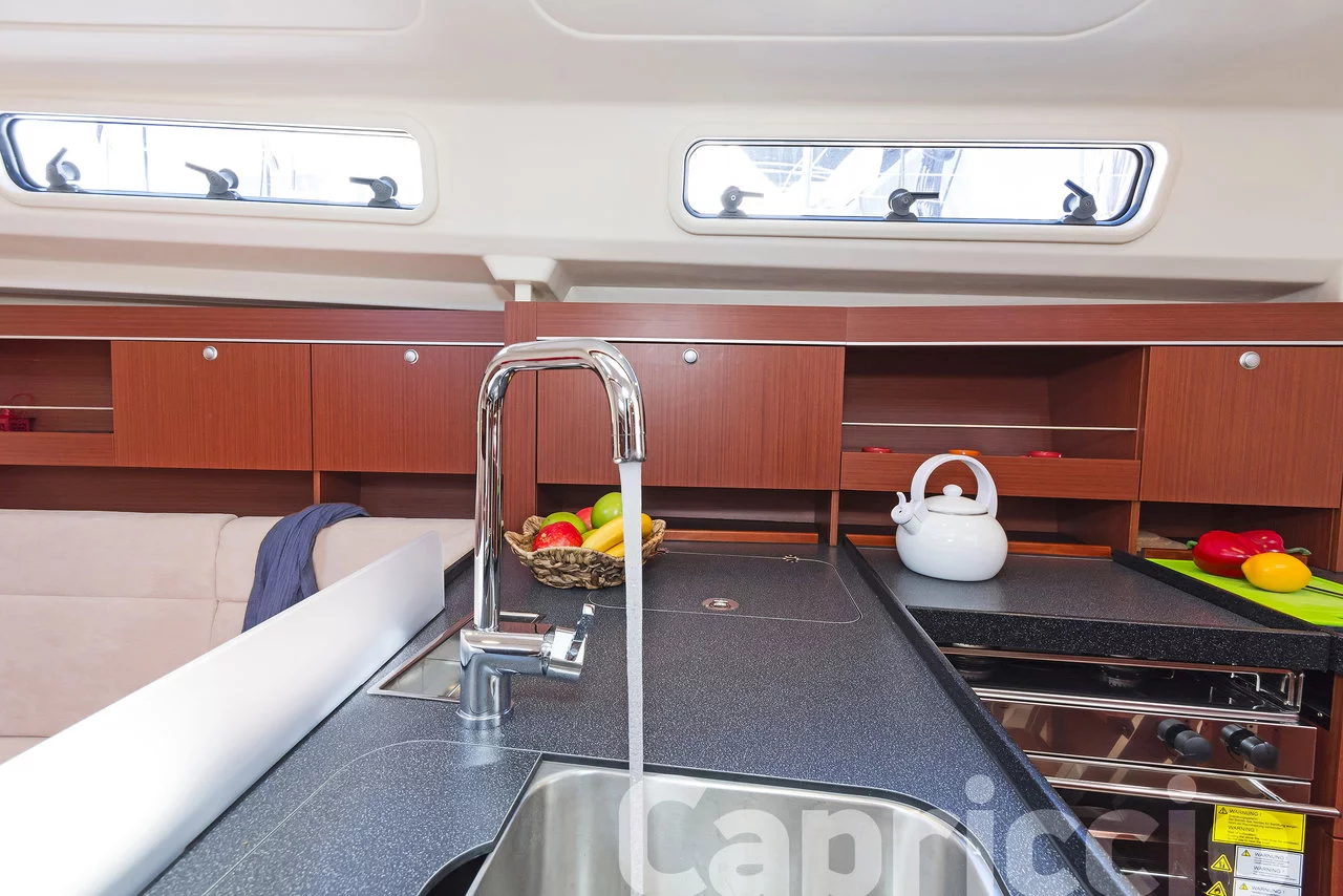 Hanse 385 (Capriccio)  - 15