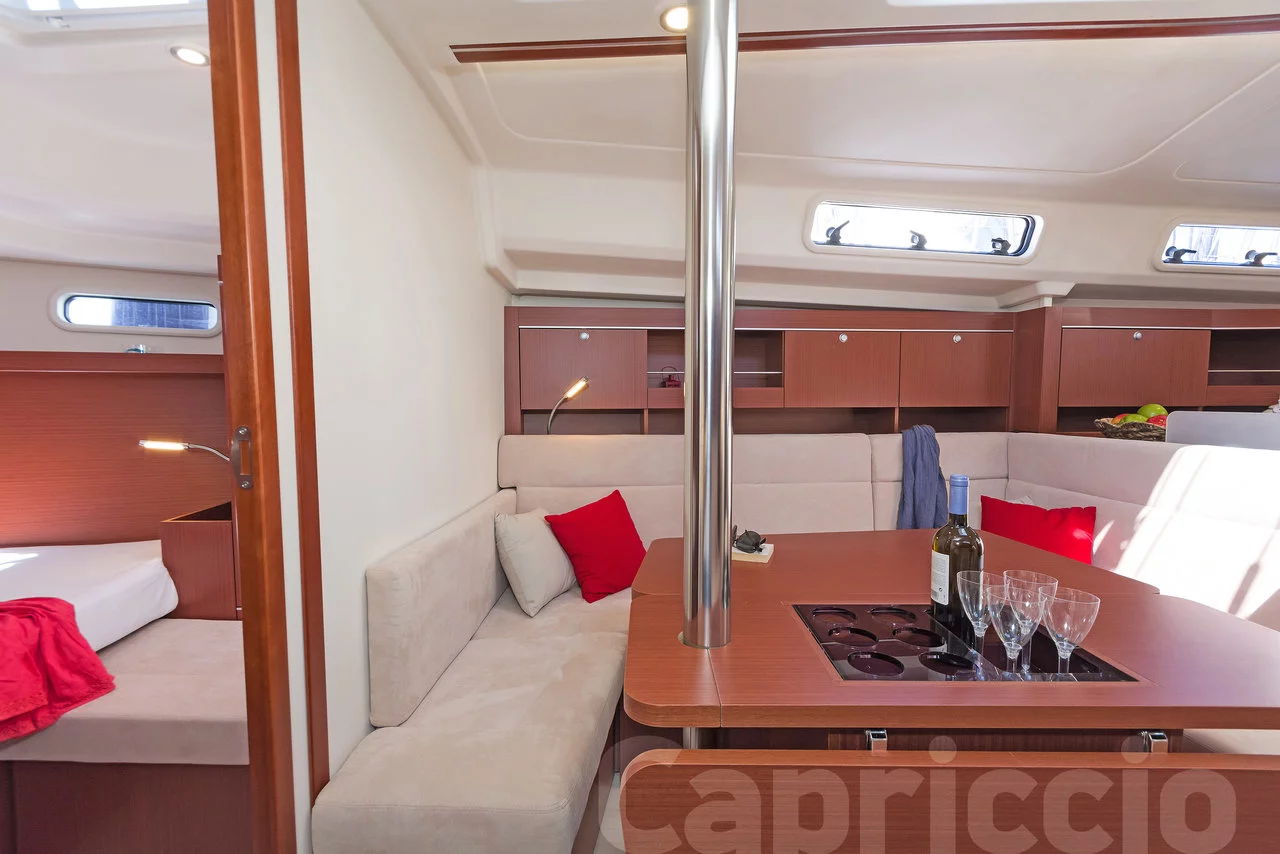 Hanse 385 (Capriccio)  - 16