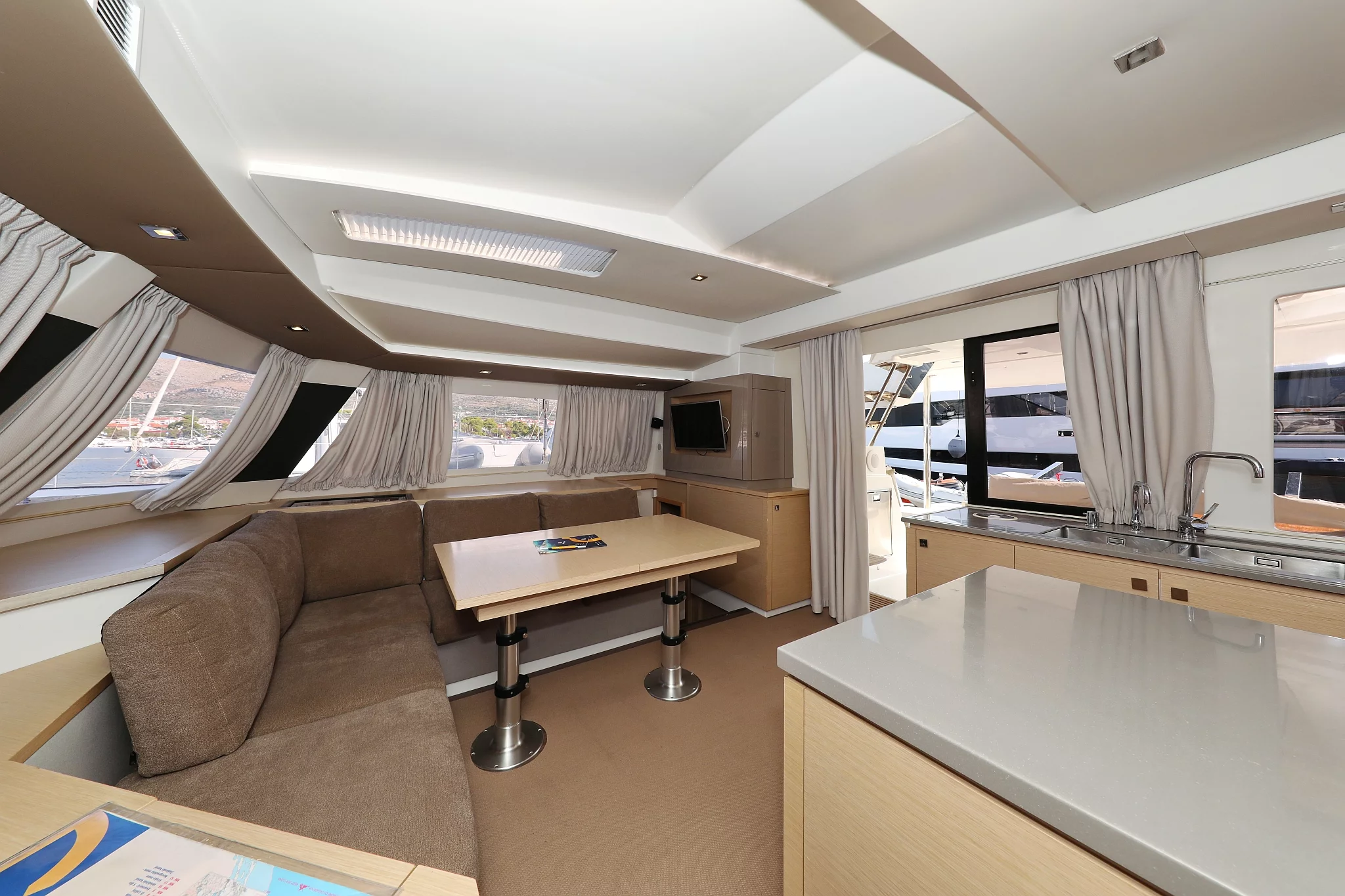 Fountaine Pajot Saba 50 - 6 + 1 cab. (Feeling Free)  - 15