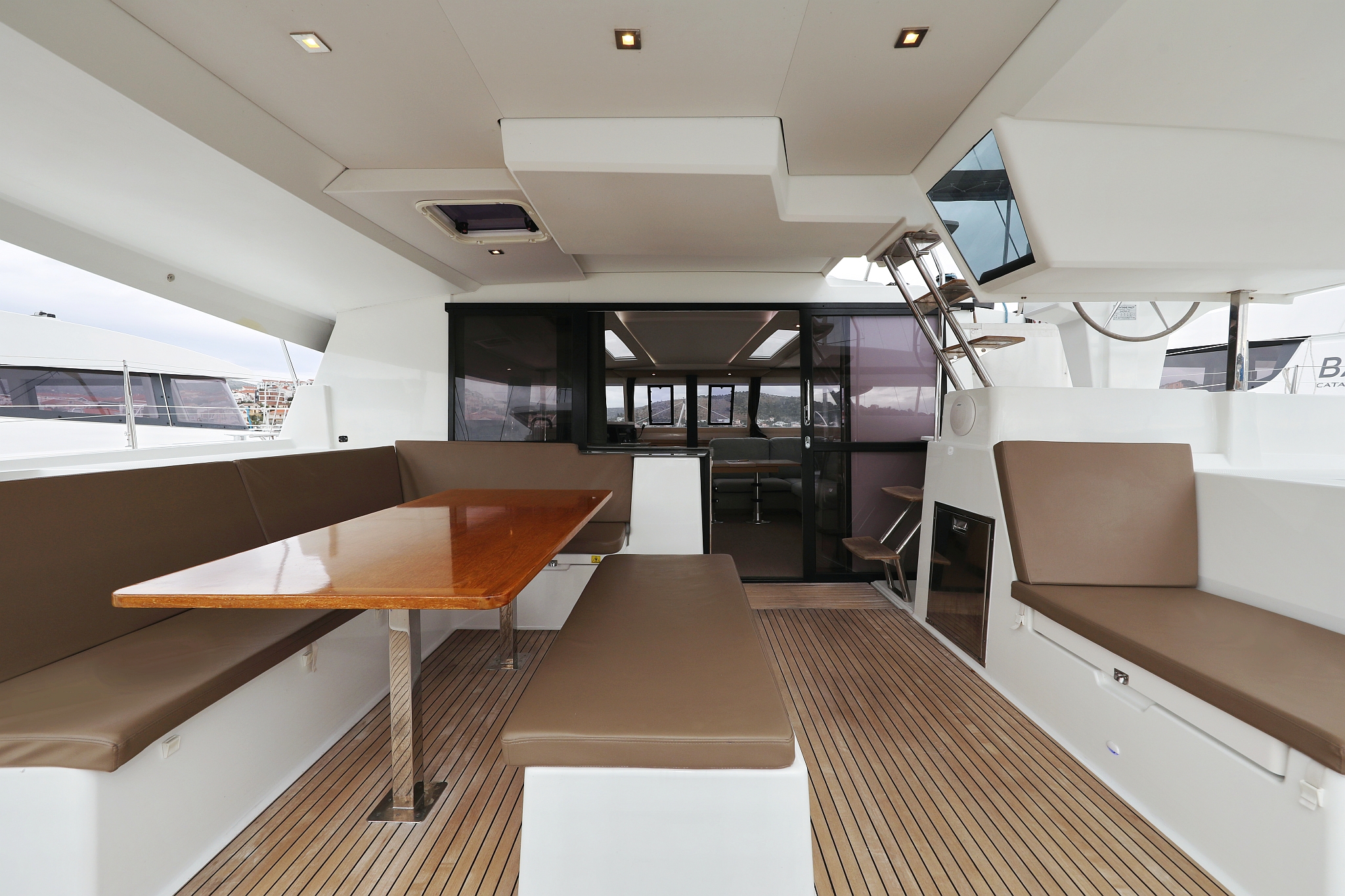 Photo #6 - Fountaine Pajot Saona 47 Quintet - 5 + 1 cab. (Martin V) en Rogoznica - 32764