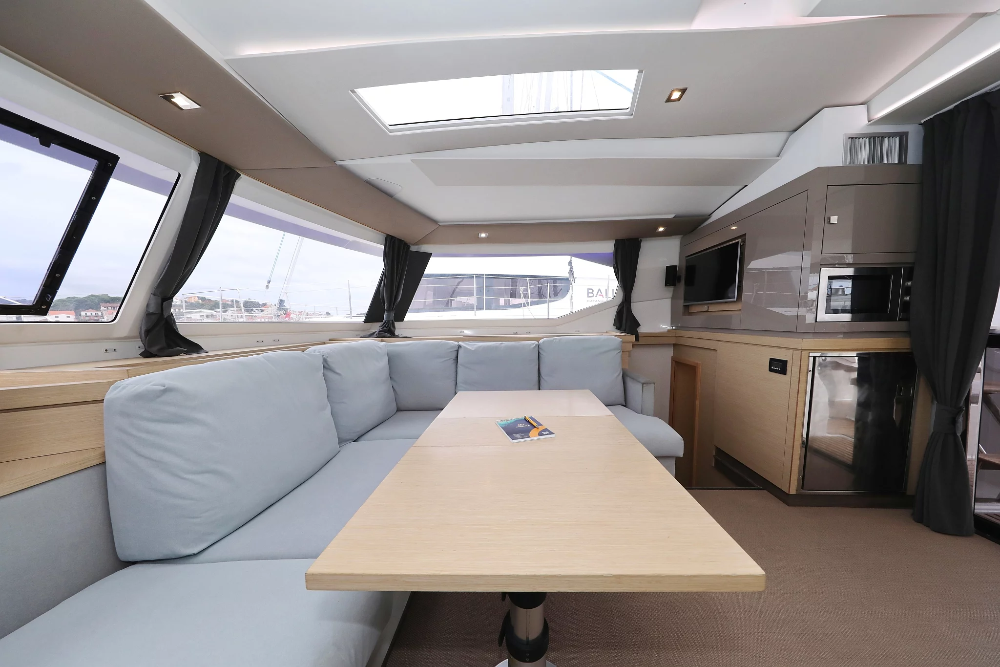 Fountaine Pajot Saona 47 Quintet - 5 + 1 cab. (Martin V)  - 18