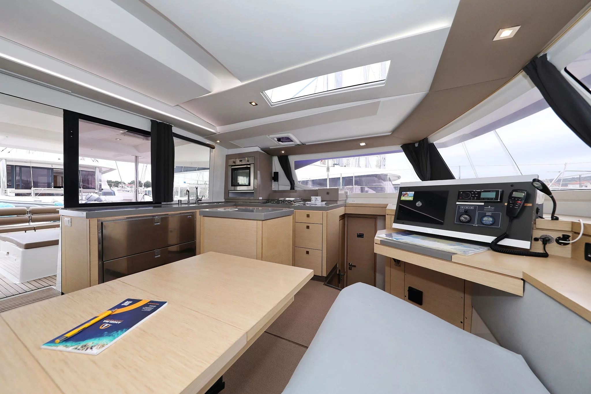 Fountaine Pajot Saona 47 Quintet - 5 + 1 cab. (Martin V)  - 21