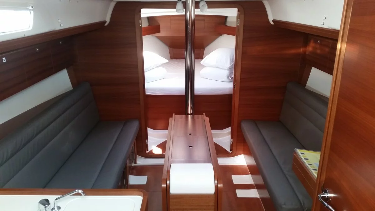 Dufour 350 GL (Rocky)  - 6