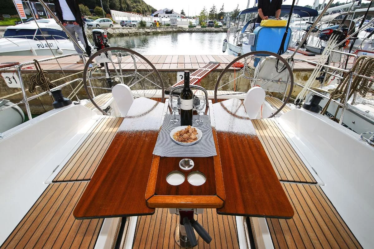 Bavaria Cruiser 37 - 3 cab. (Bella Angelina)  - 8