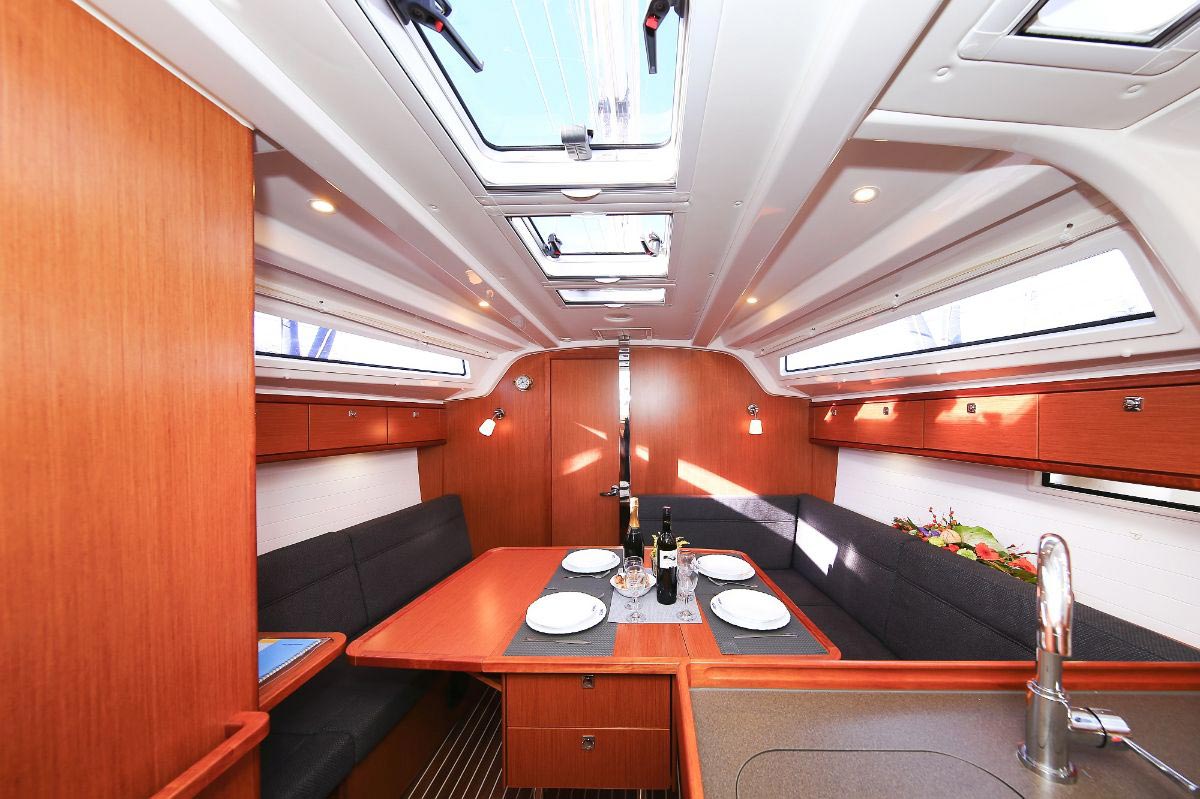 Photo #12 - Bavaria Cruiser 37 - 3 cab. (Bella Angelina) en Krk - 32794