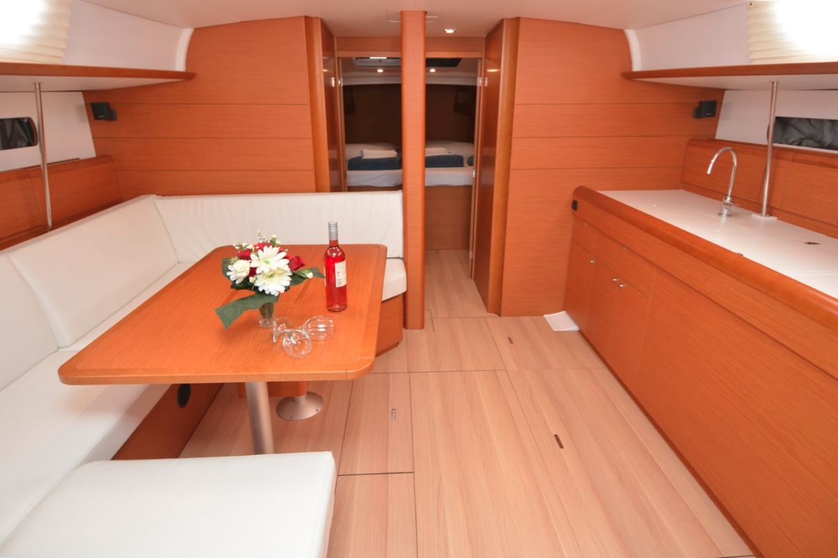 Photo #4 - Sun Odyssey 479 - 4 cab. (Black Kiss) en Dubrovnik - 32804