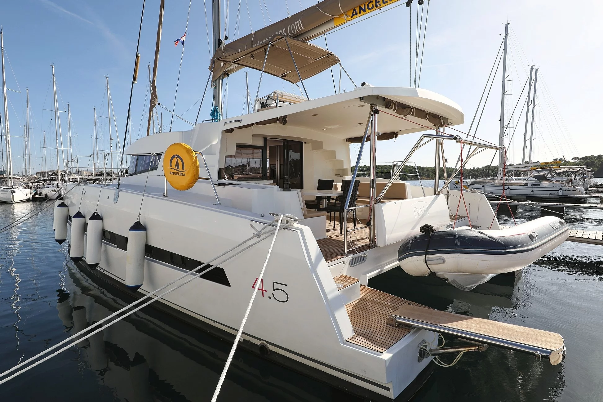 Bali 4.5 - 4 + 2 cab. (Karina V)  - 2