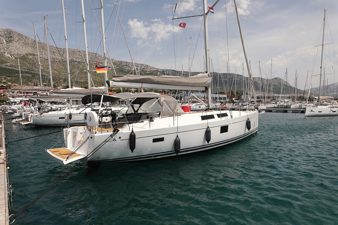 Photo #5 - Hanse 455 (Purple Rain) in Sibenik - 32814