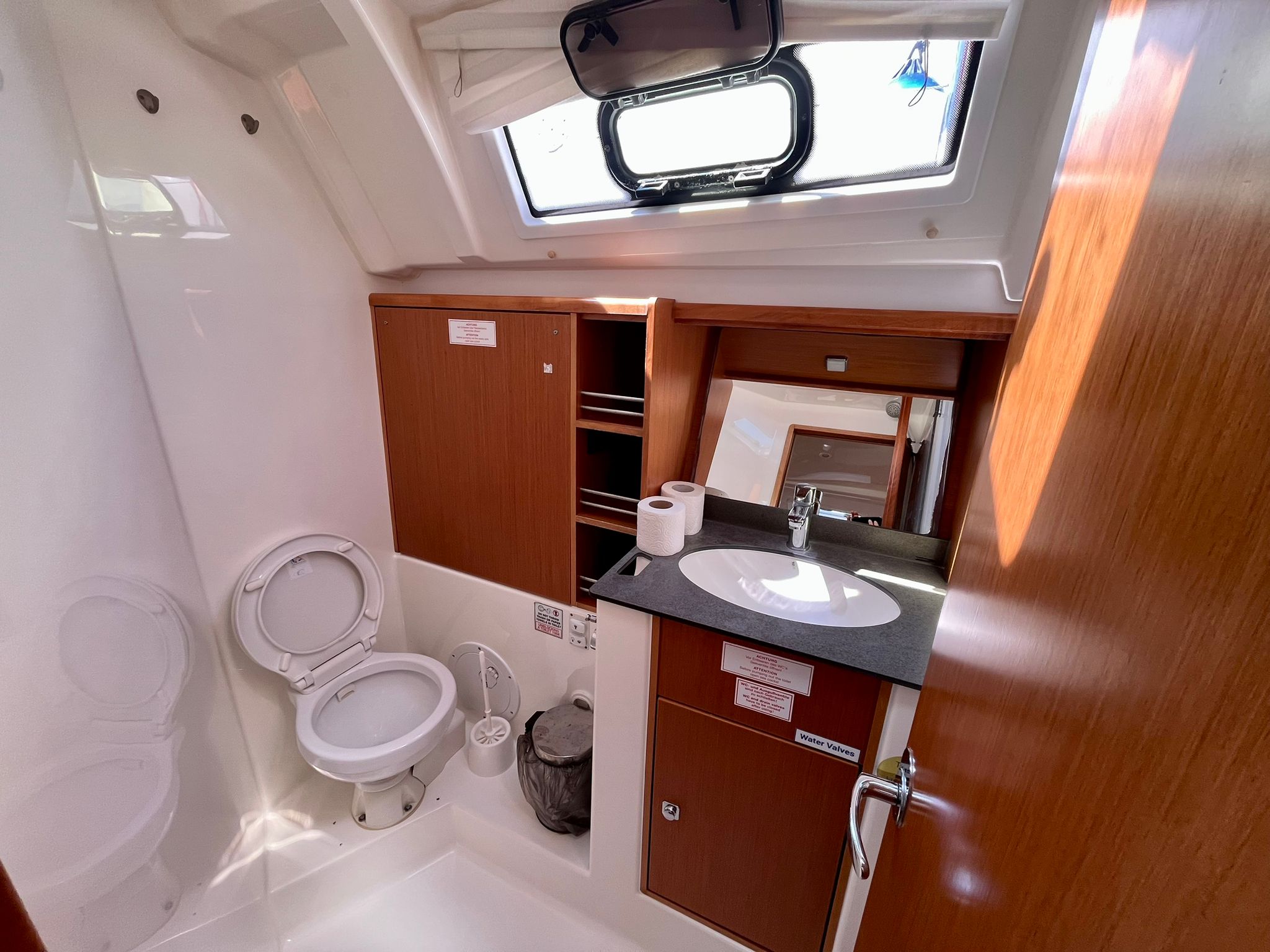 Photo #11 - Bavaria Cruiser 41 - 3 cab. (My Point) in Trogir - 32834