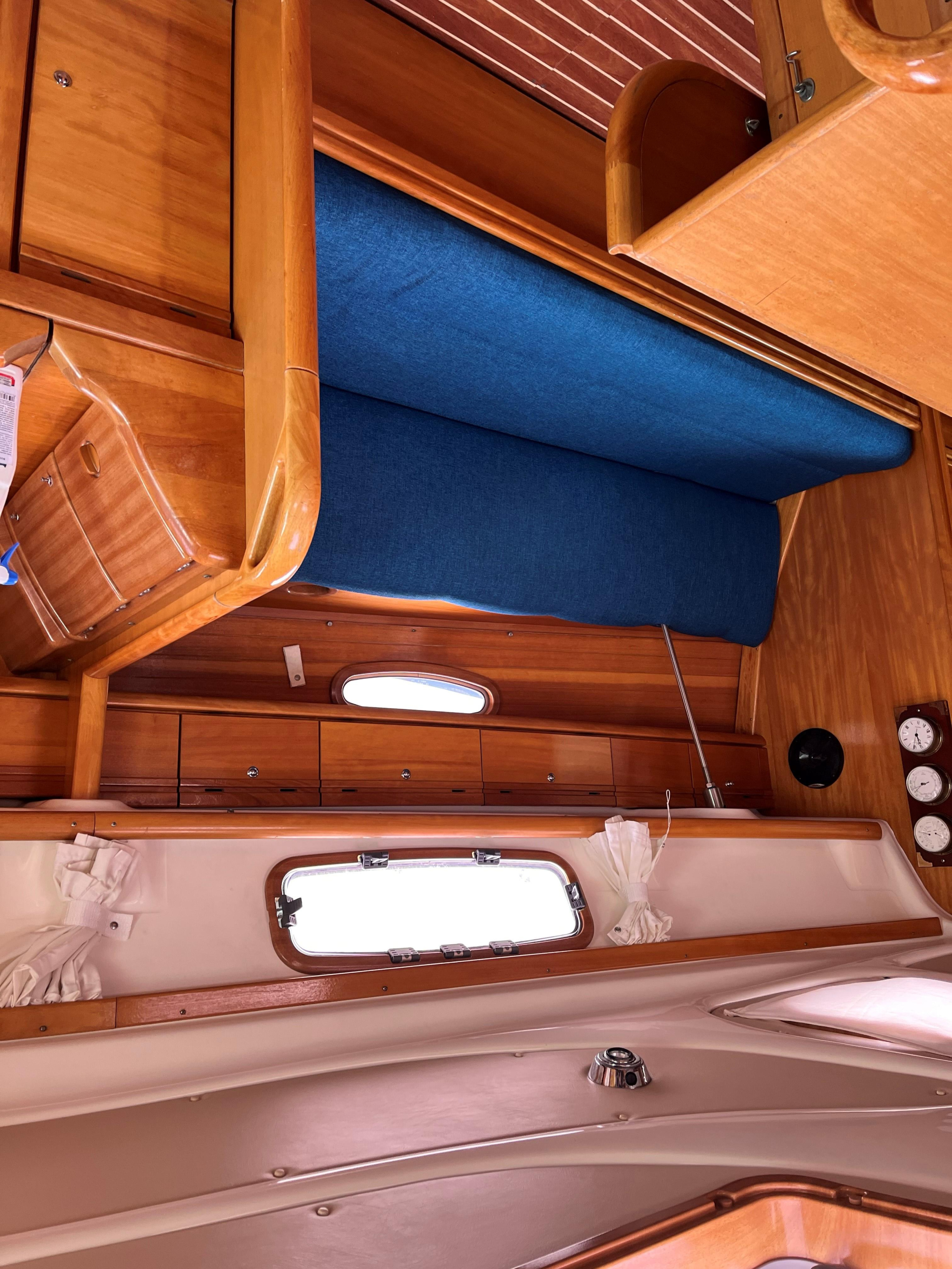 Bavaria 33 Cruiser — photo 5
