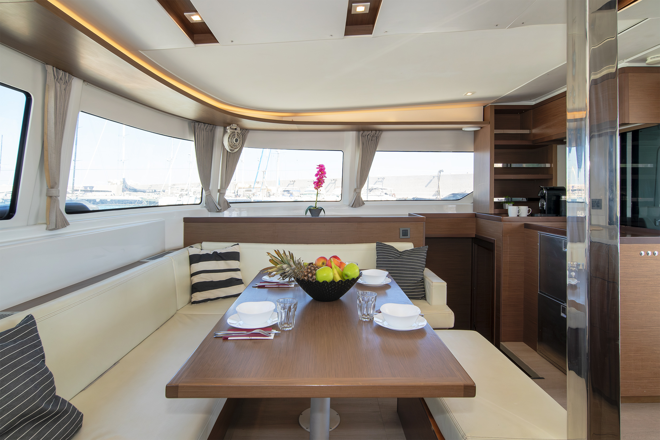 Lagoon 46 - 4 + 2 cab. — photo 15