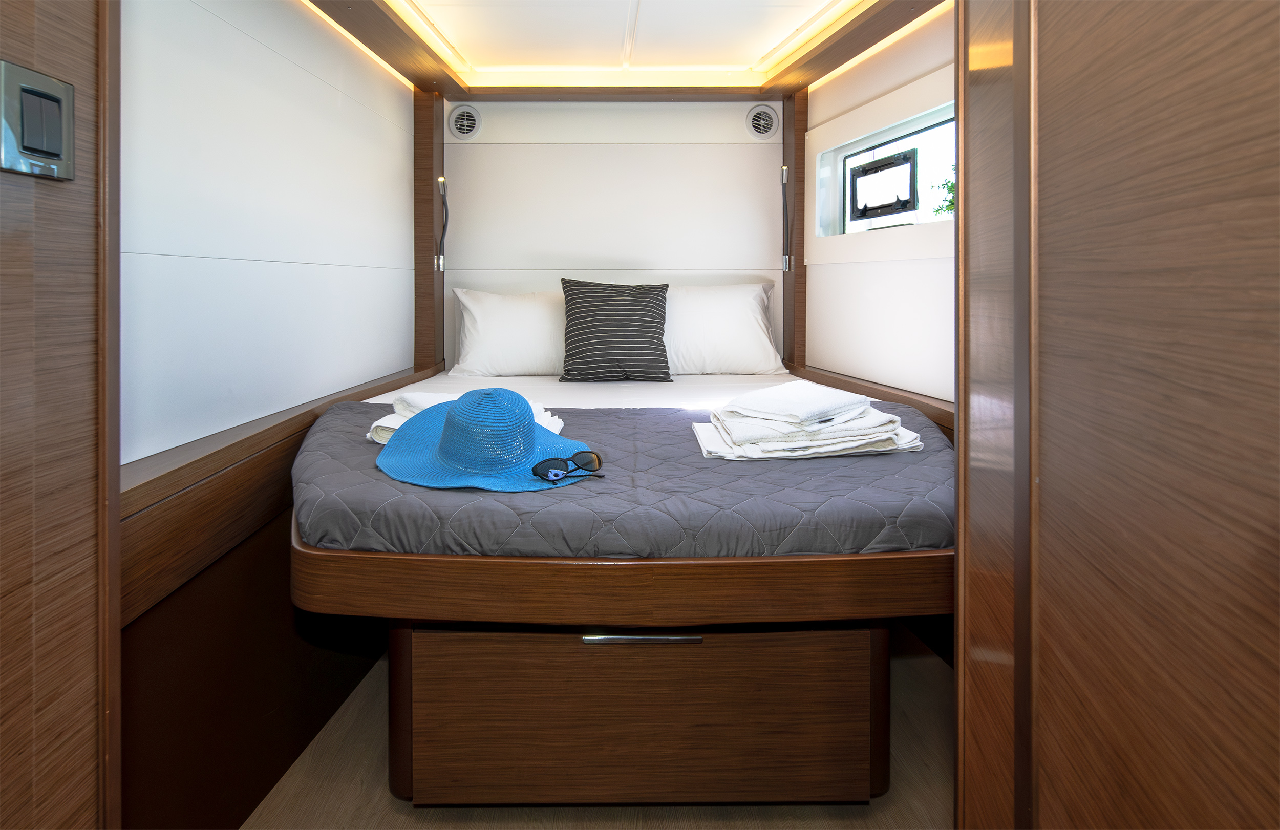 Lagoon 46 - 4 + 2 cab. — photo 21