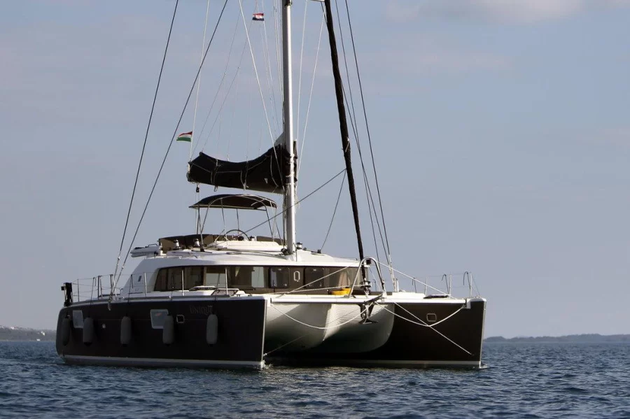 Lagoon 440 - 4 + 2 cab. (Unique)  - 0