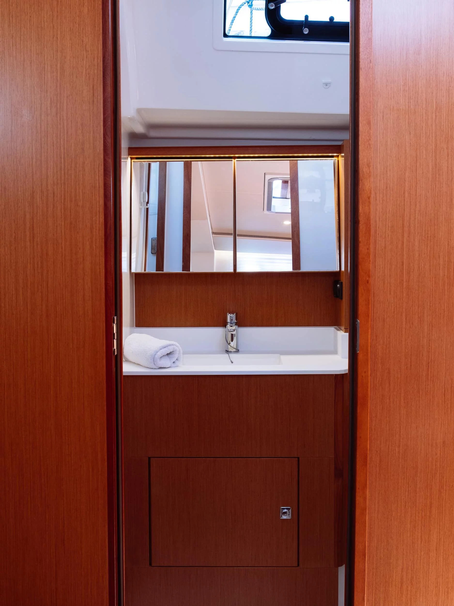 Bavaria C45 - 4 cab. (Dawn)  - 14