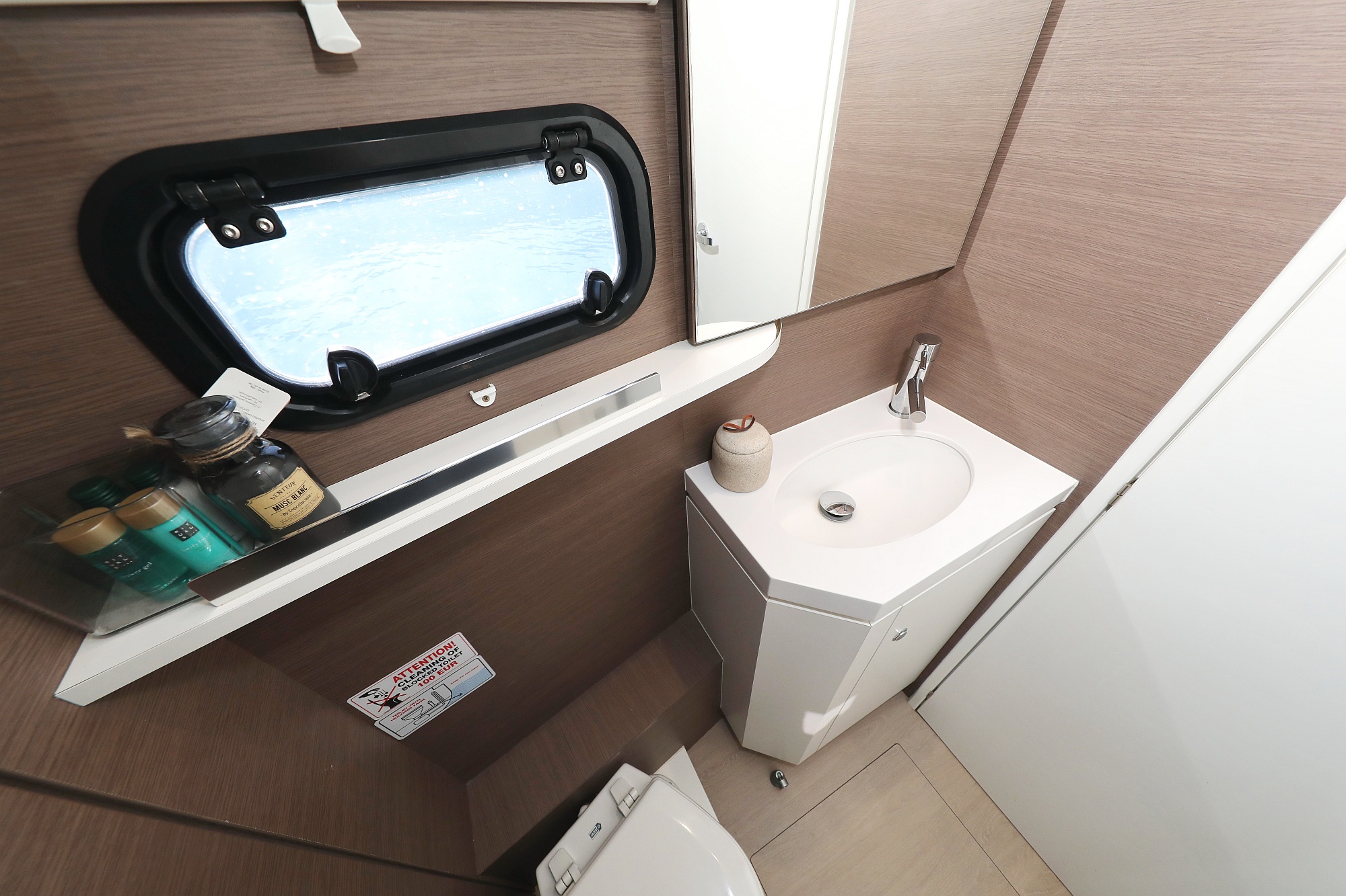 Photo #21 - Bali 5.4 - 5 cab. (EQ Horizon) in Dubrovnik - 32906