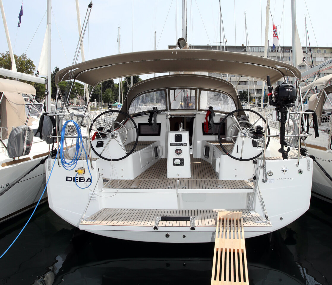 Photo #1 - Sun Odyssey 410 - 3 cab. (Deba) in Pula - 32966