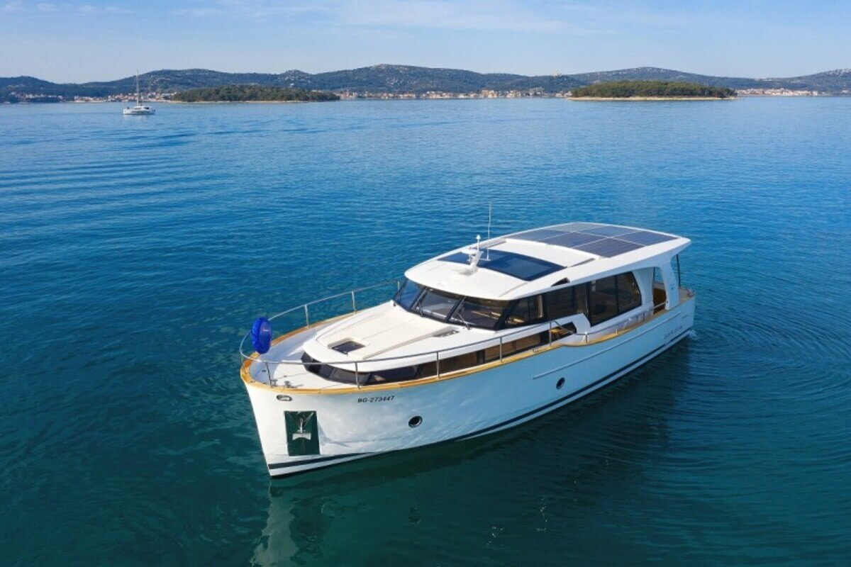 Photo #1 - Greenline 40 (Lady Elma) in Biograd - 32969