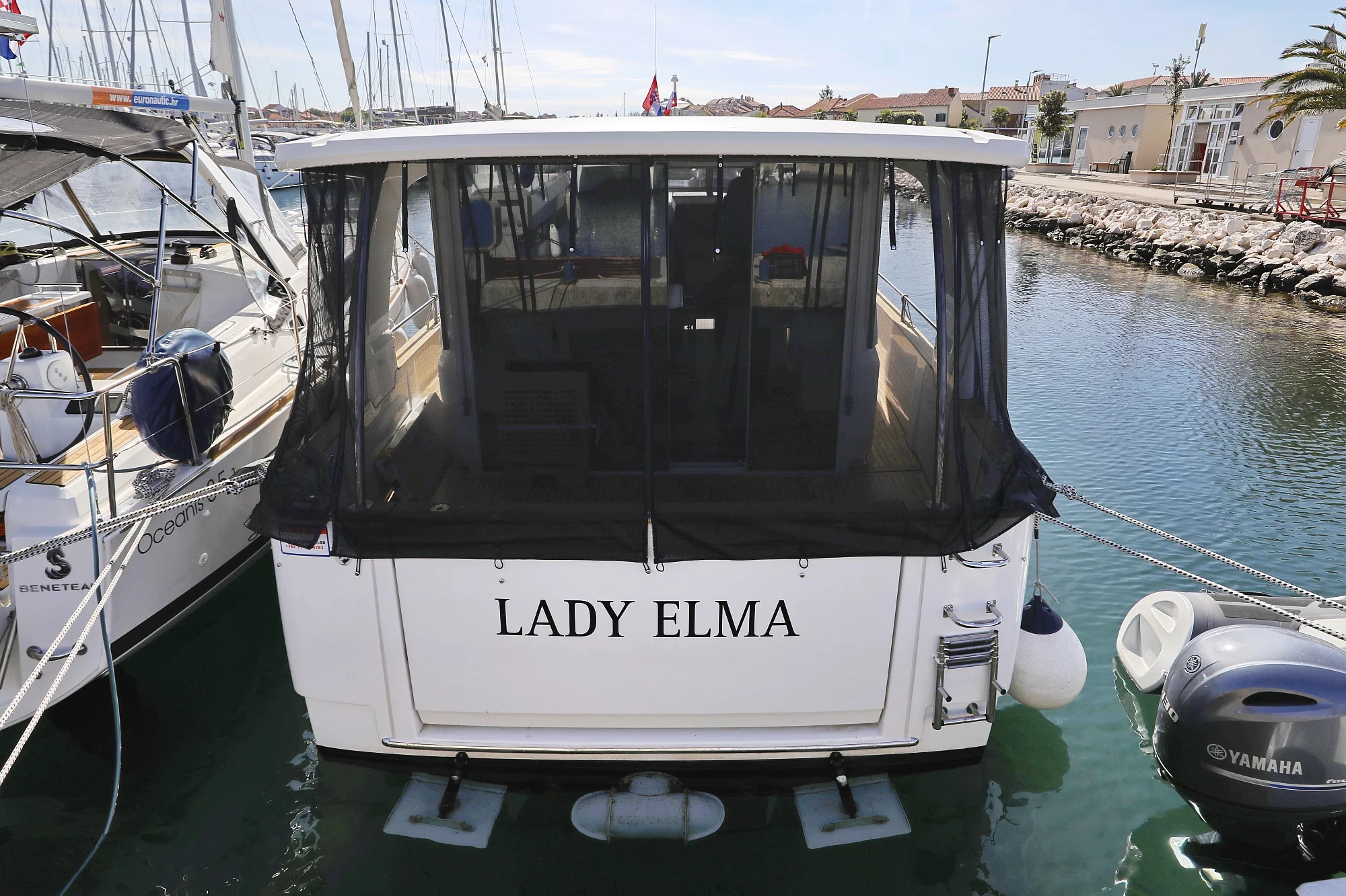Greenline 40 (Lady Elma)  - 5