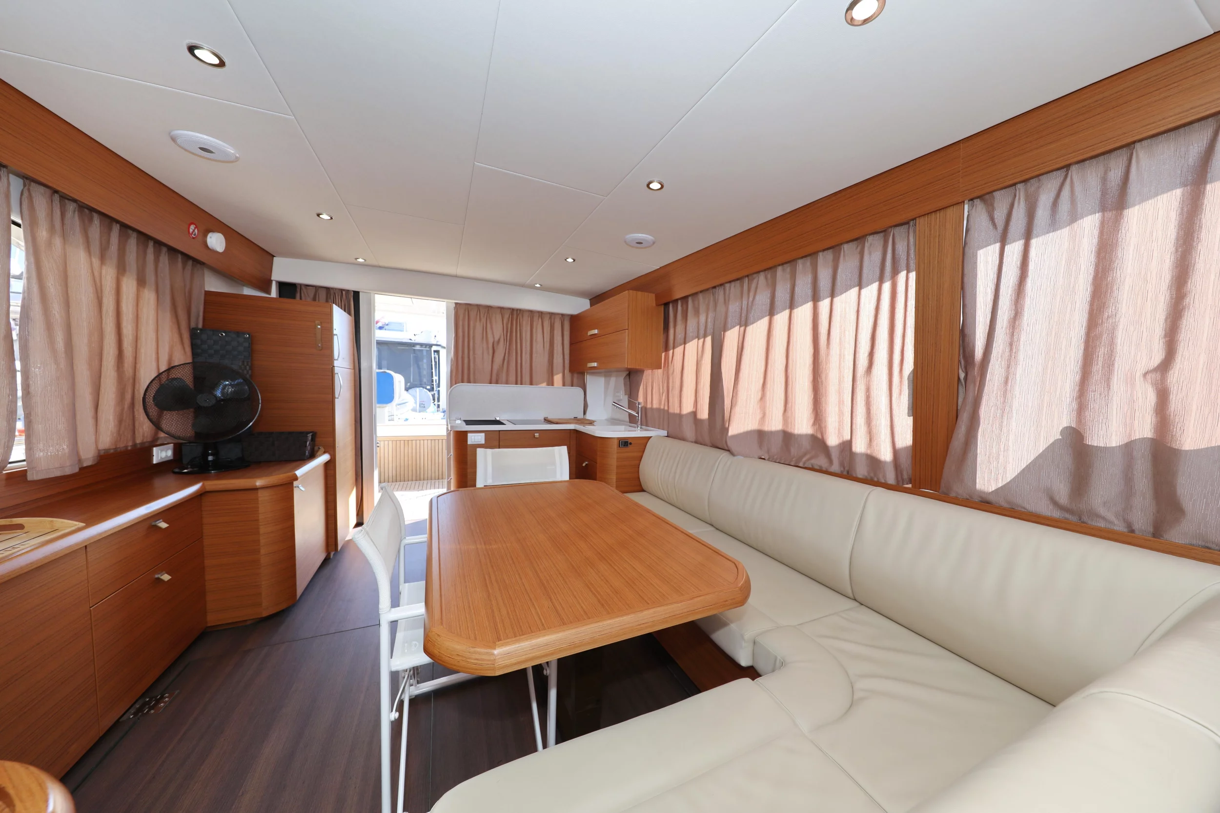 Greenline 40 (Lady Elma)  - 10