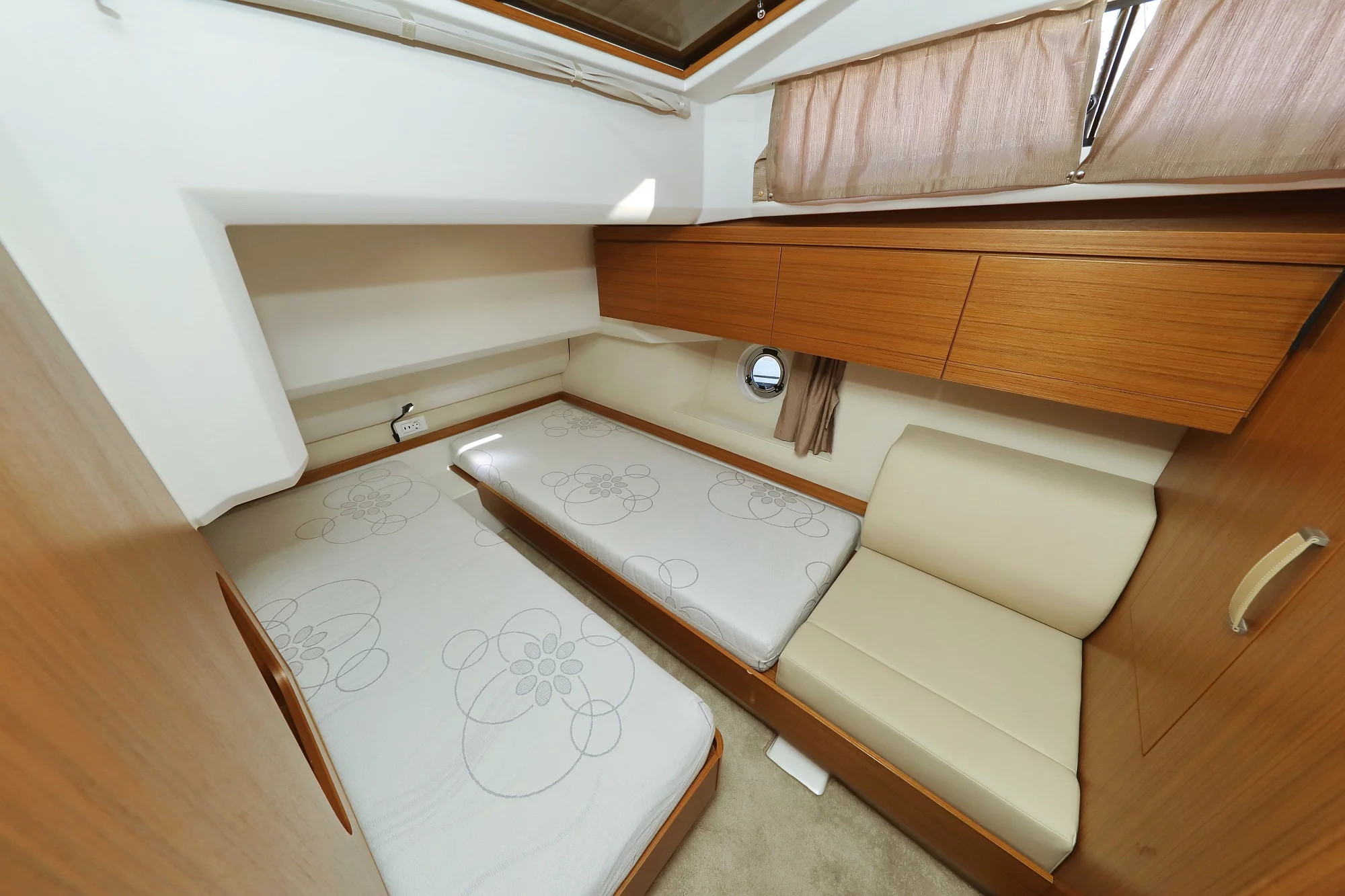 Greenline 40 (Lady Elma)  - 19