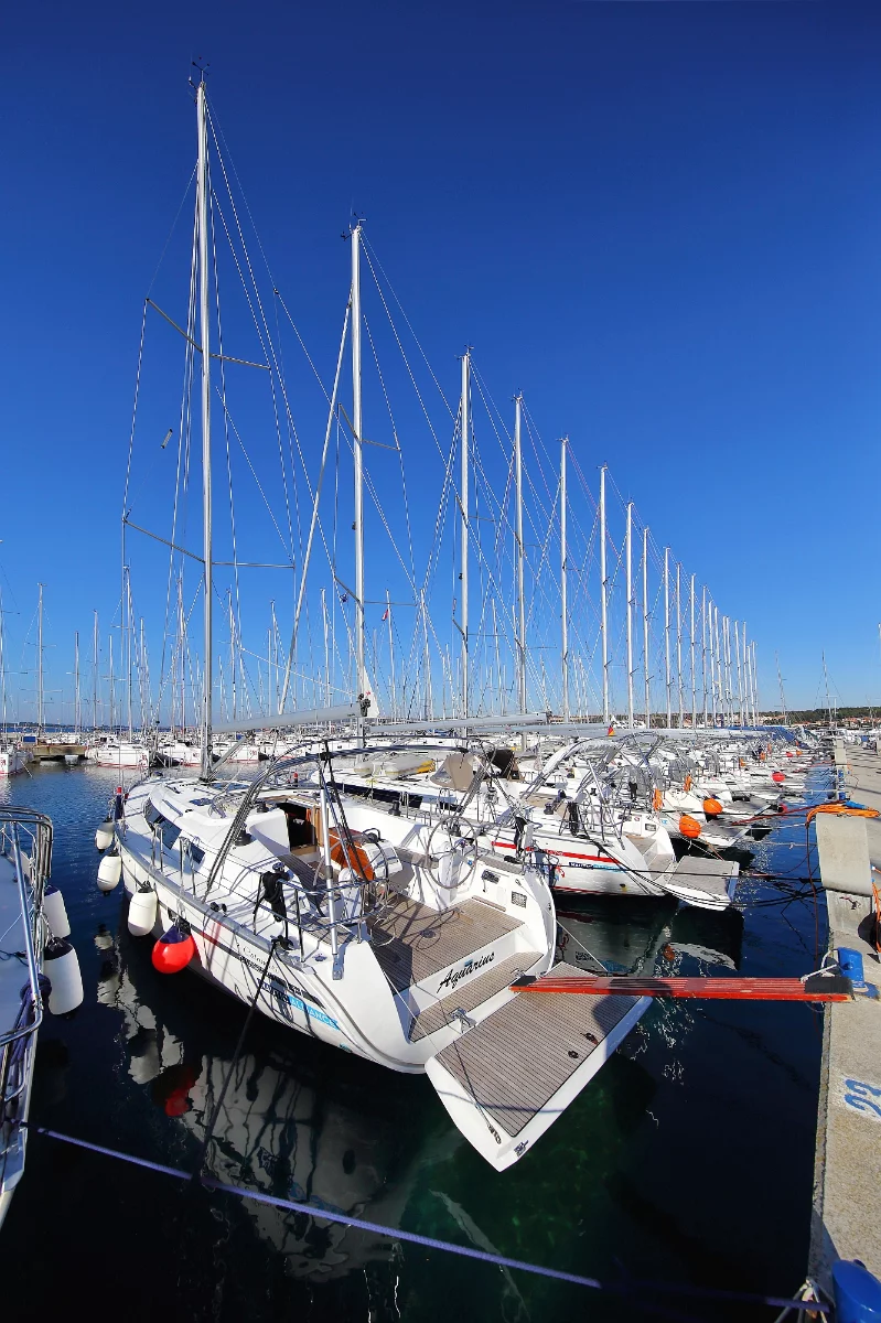 Bavaria Cruiser 41 - 3 cab. (Aquarius)  - 4