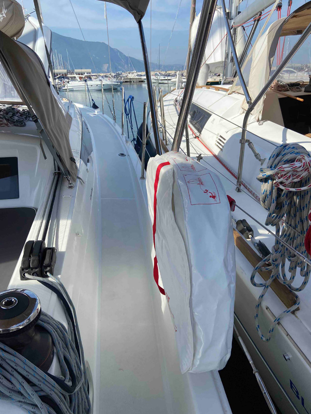 Photo #5 - Sun Odyssey 410 - 3 cab. (Fortnite) in Castellammare - 33073