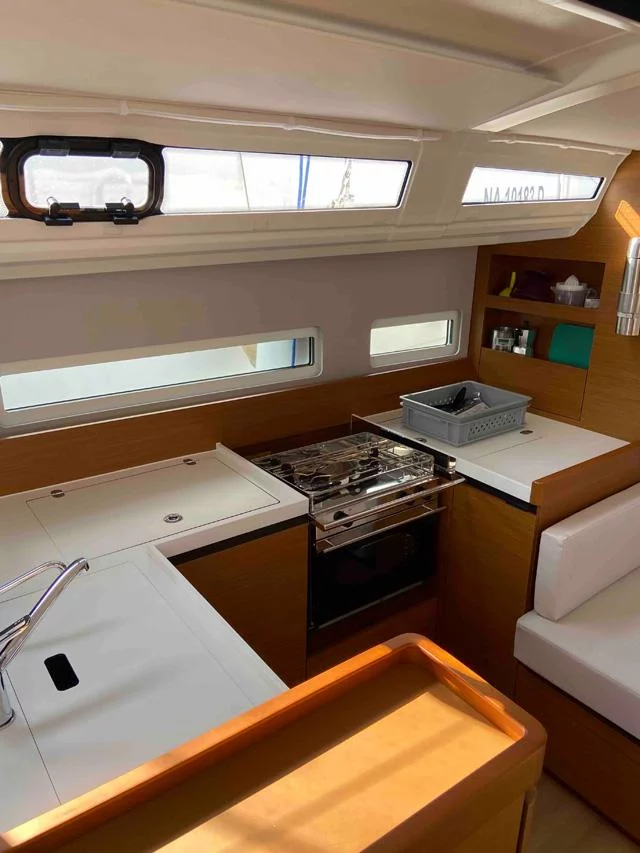 Sun Odyssey 410 - 3 cab. (Fortnite)  - 6