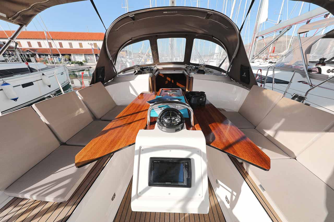 Bavaria Cruiser 37 - 3 cab. — photo 7