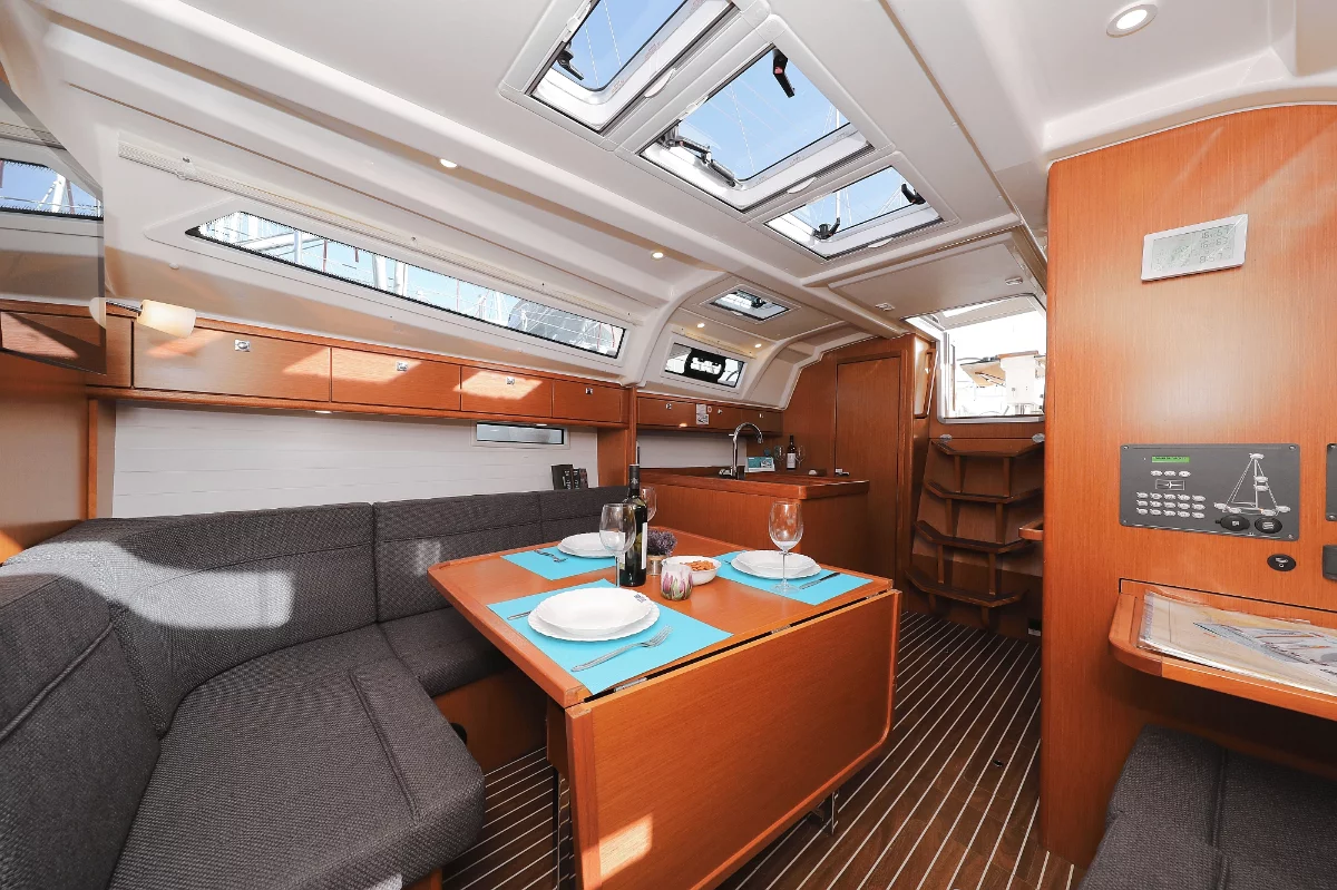 Bavaria Cruiser 37 - 3 cab. (Sursulapitschi)  - 8