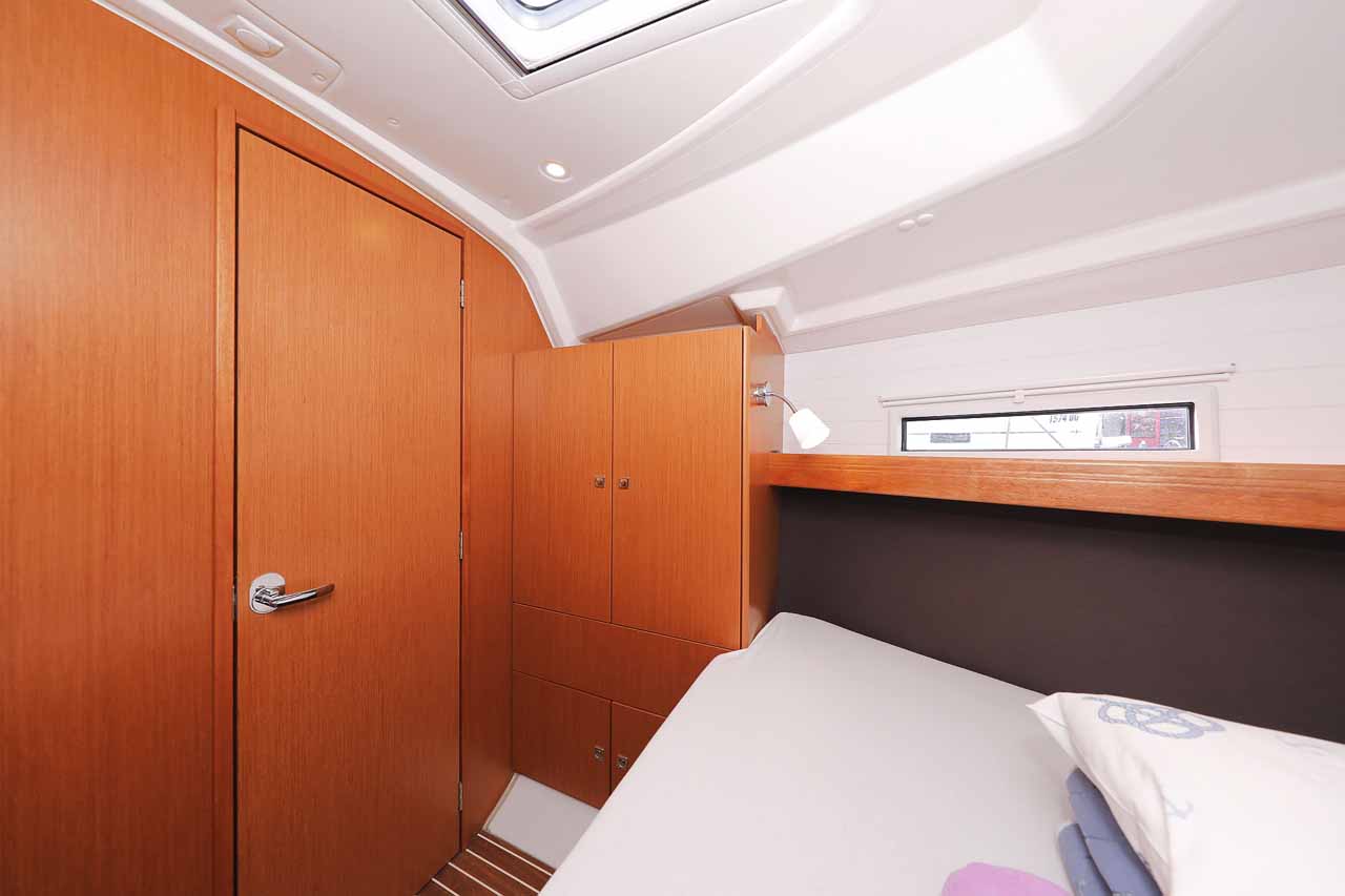 Bavaria Cruiser 37 - 3 cab. — photo 18