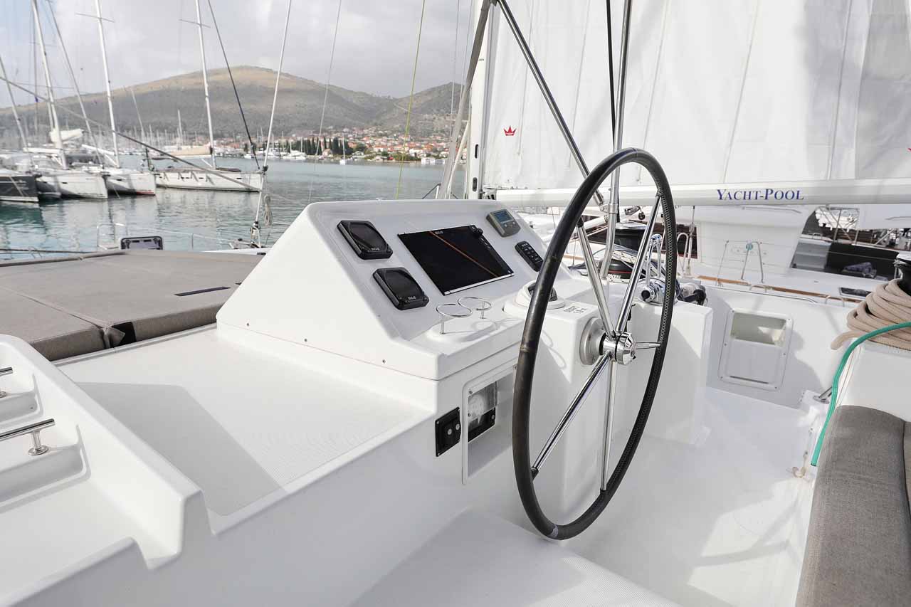 Lagoon 450 F - 4 + 2 cab. — photo 13