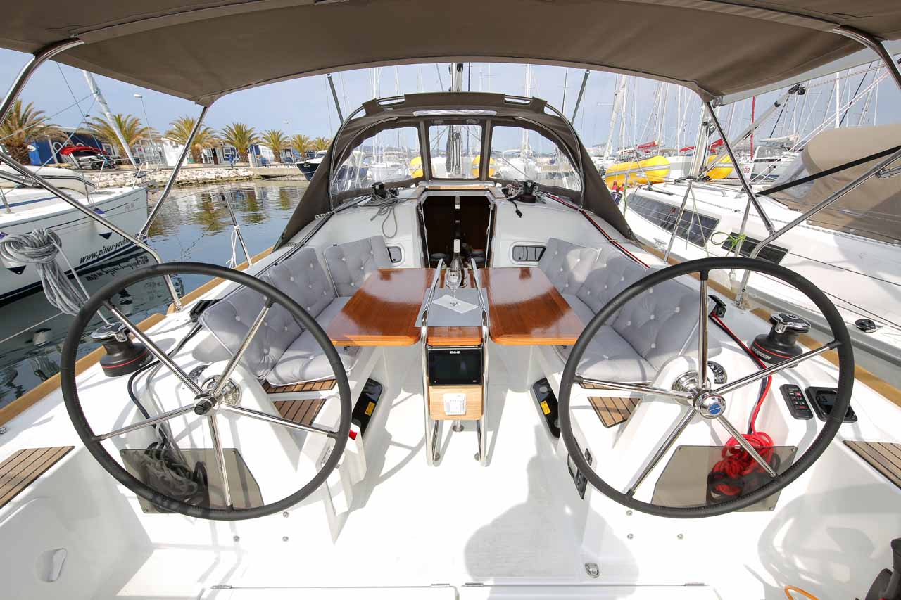 Sun Odyssey 349 - 3 cab. — photo 4