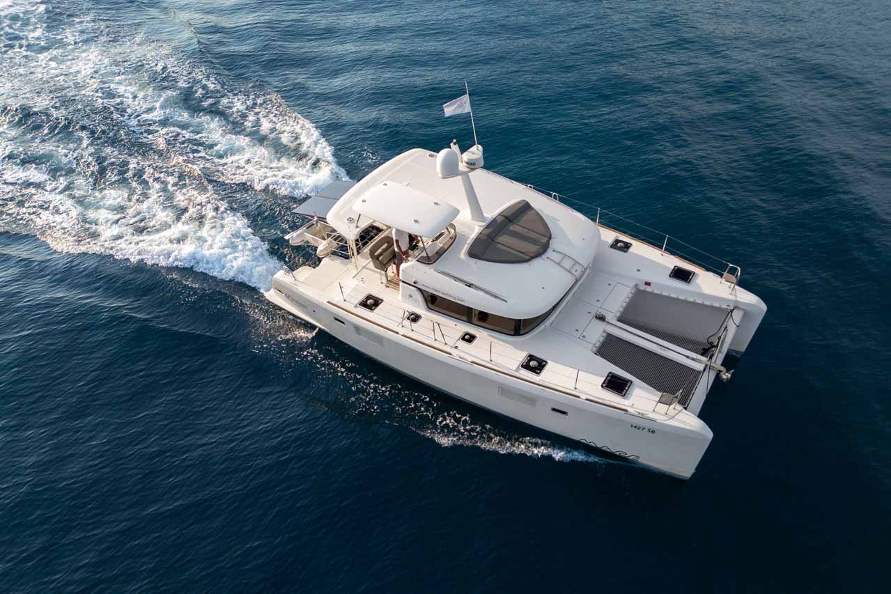 Photo #1 - Lagoon 40 MotorYacht - 3 + 2 cab. (Family) in Sibenik - 33141