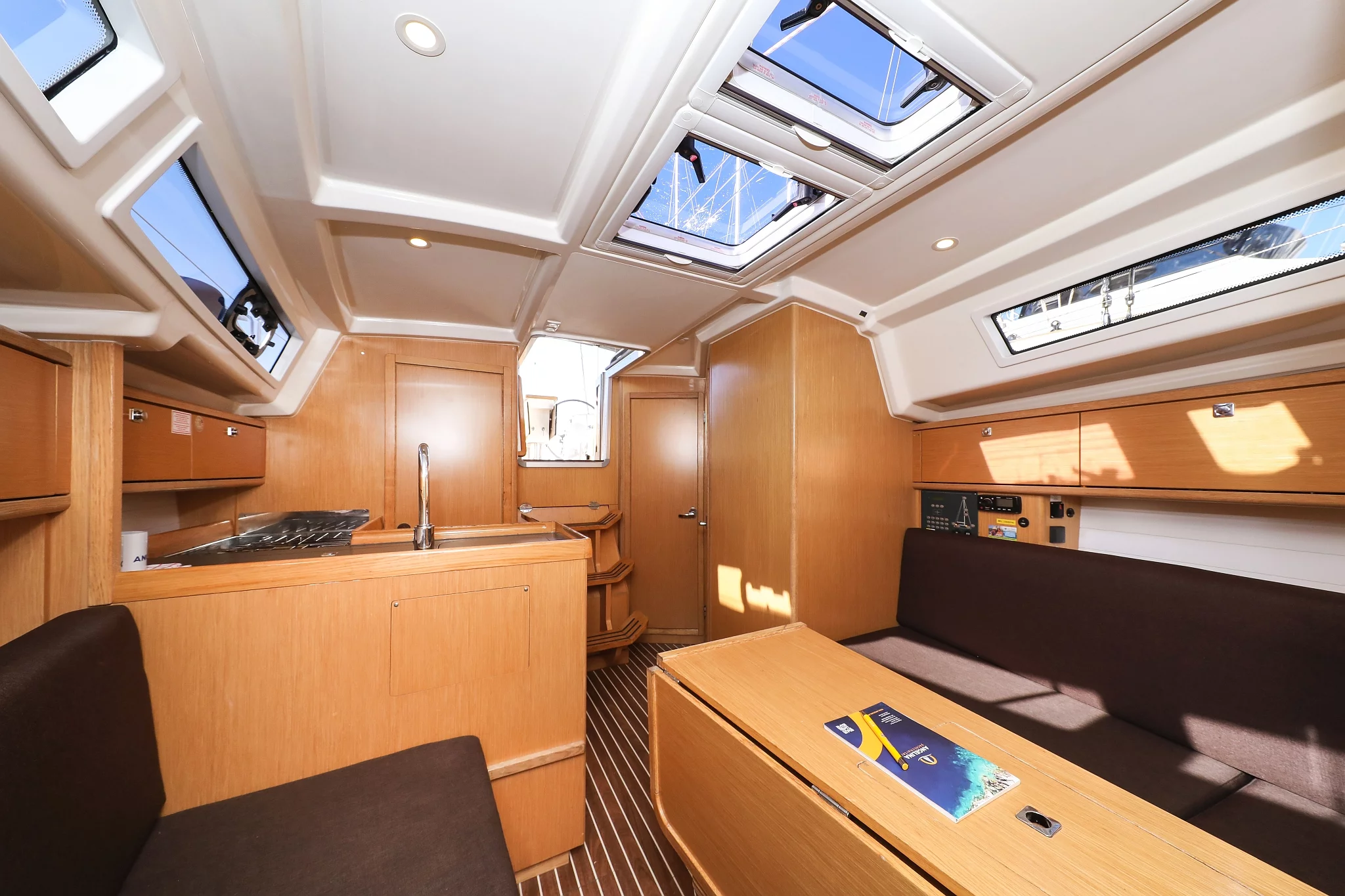 Bavaria Cruiser 34 (Lady One)  - 12