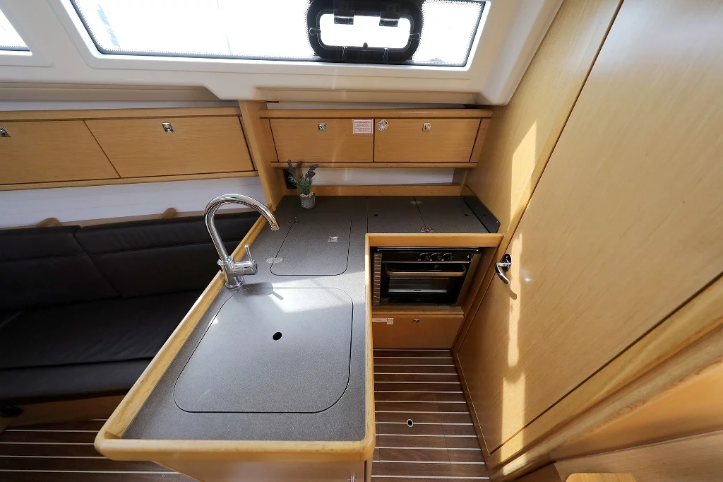 Bavaria Cruiser 34 (Arizona)  - 17
