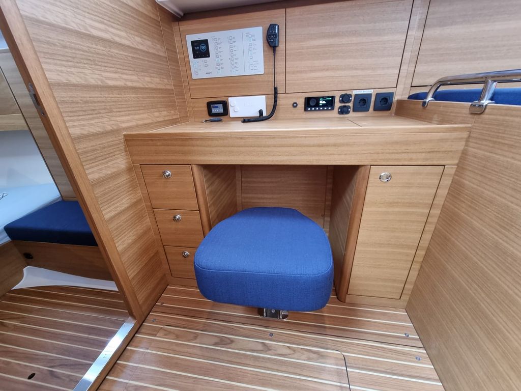 Photo #10 - Elan Impression 45.1 (Linea Uno) en Zadar - 33301