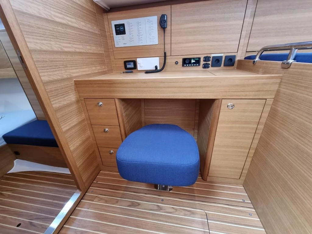 Elan Impression 45.1 (Linea Uno)  - 9