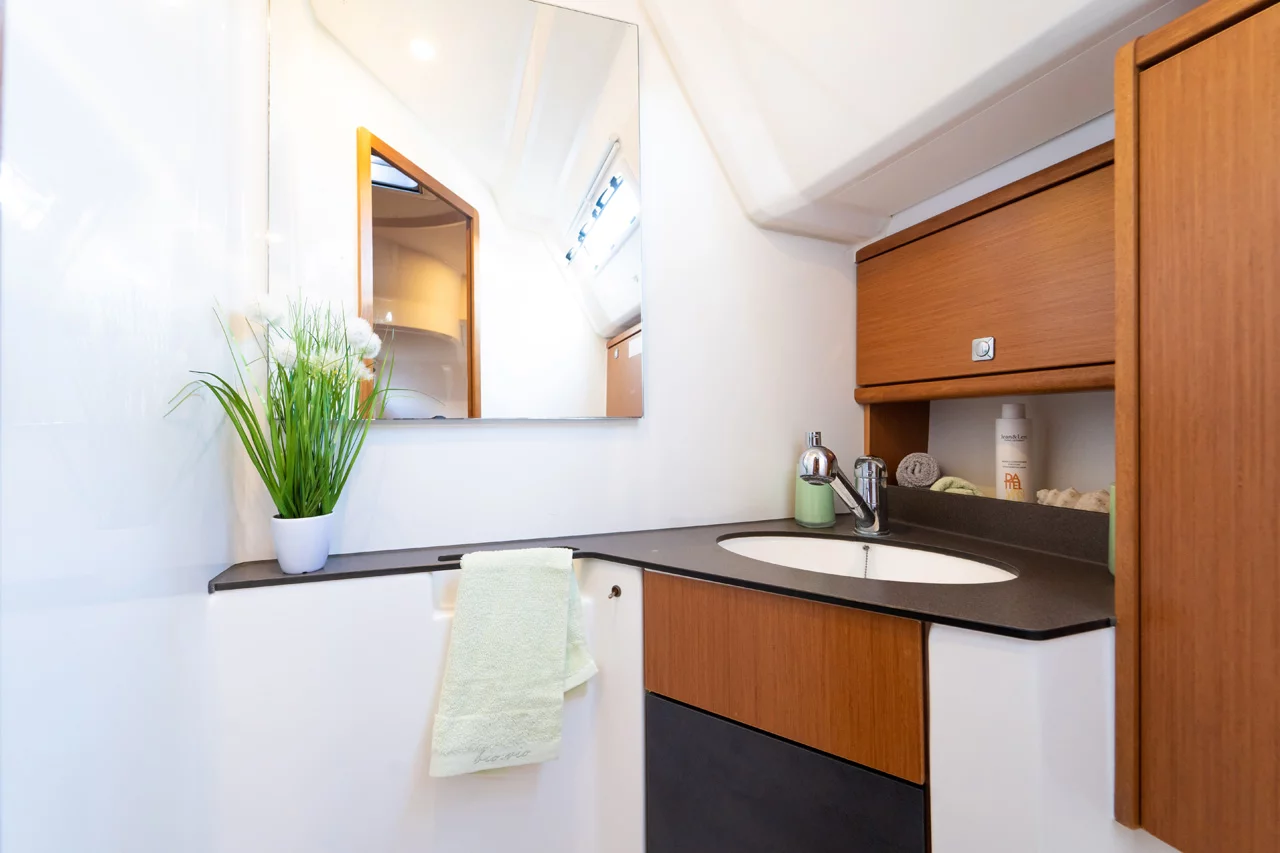 Bavaria Cruiser 46 - 4 cab. (White Star)  - 28