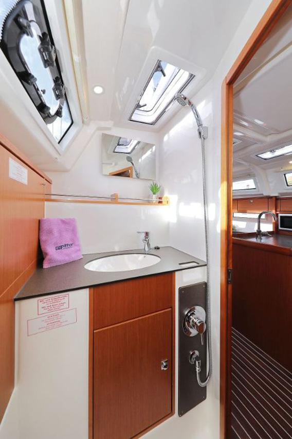 Photo #23 - Bavaria Cruiser 37 - 3 cab. (My Princess) in Trogir - 33346