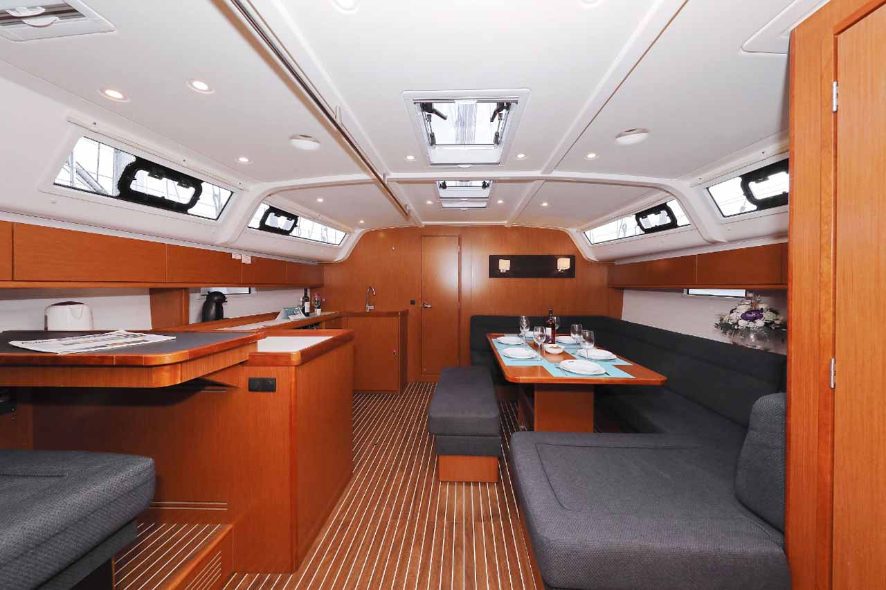 Bavaria Cruiser 51 — photo 10