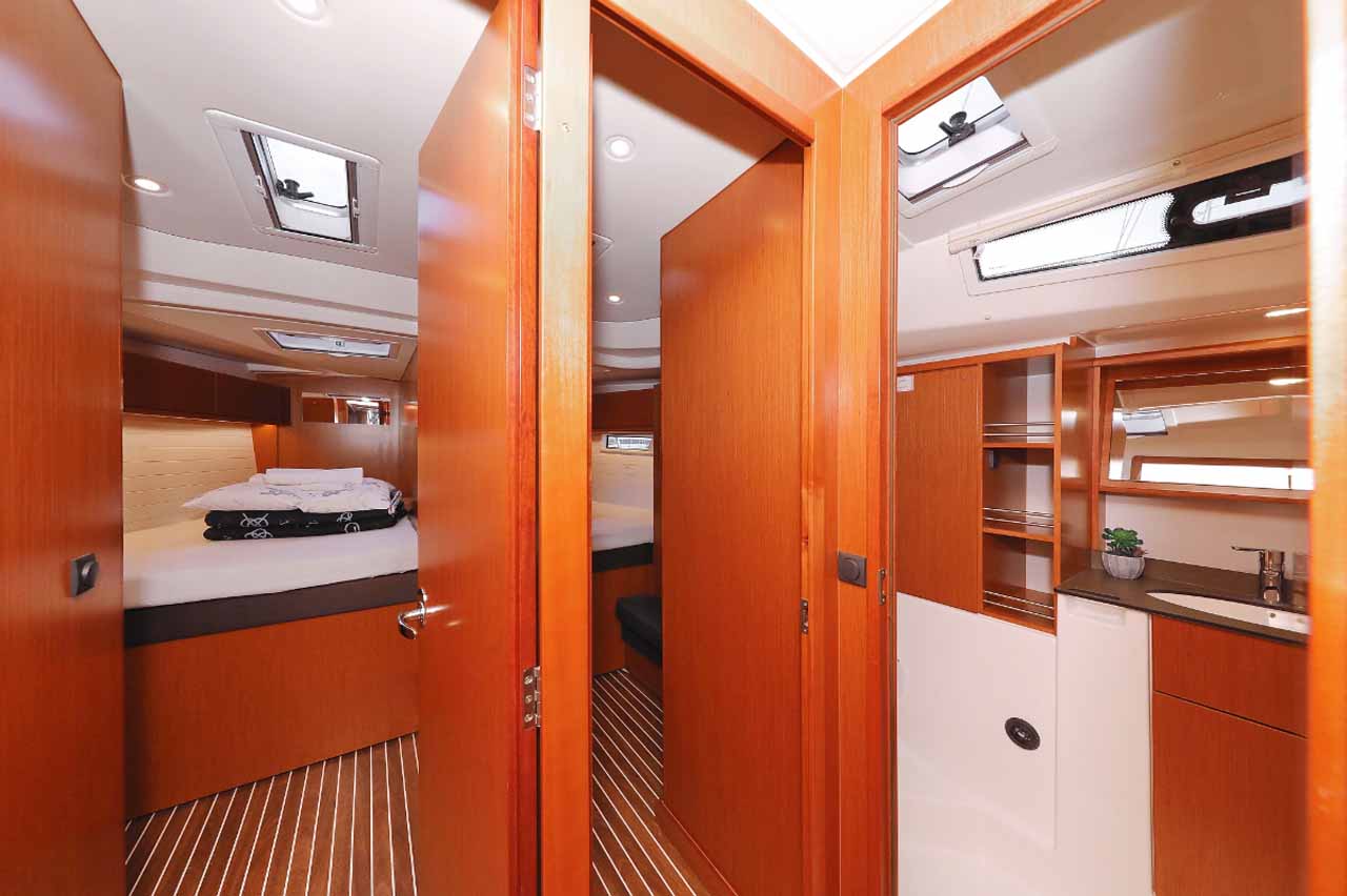 Bavaria Cruiser 51 — photo 15